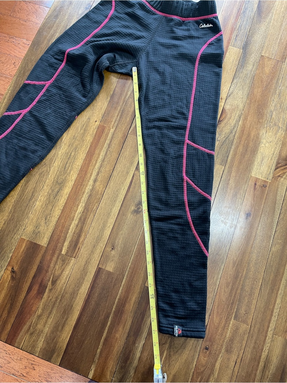 Cabela's women’s Thermal base layer Pink and black medium two piece long sleeve - Picture 11 of 11